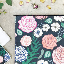 Load image into Gallery viewer, Rose and Fern Wash Bag
