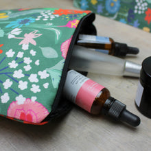 Load image into Gallery viewer, Wildflower Wash Bag