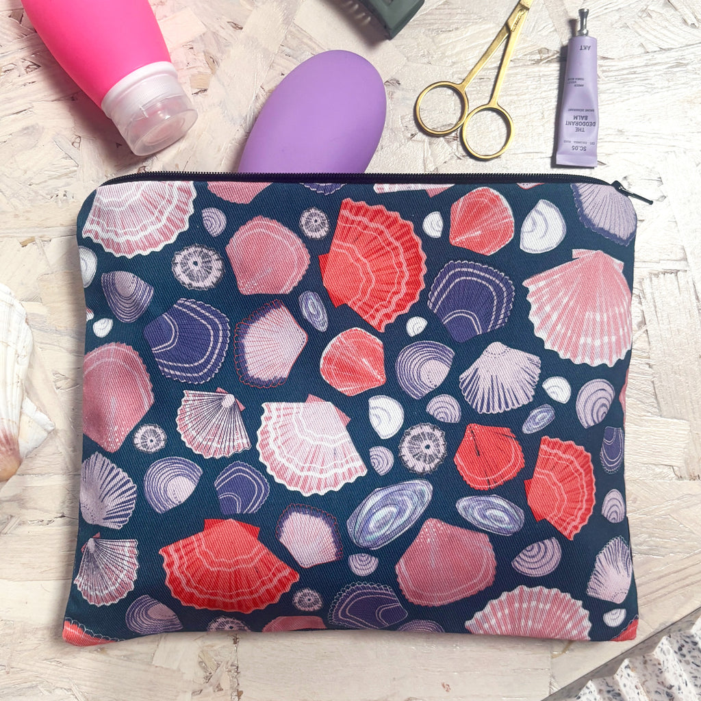 Shell Wash Bag