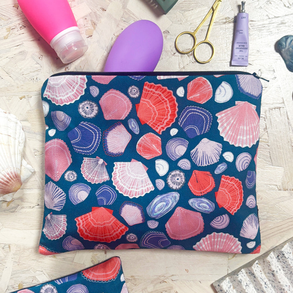 Shell Wash Bag
