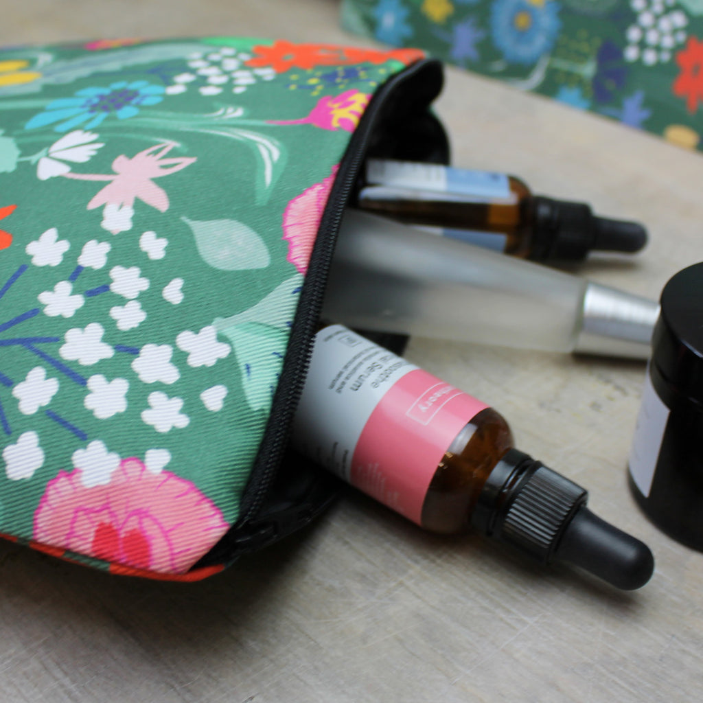 Wildflower Wash Bag - Martha and Hepsie